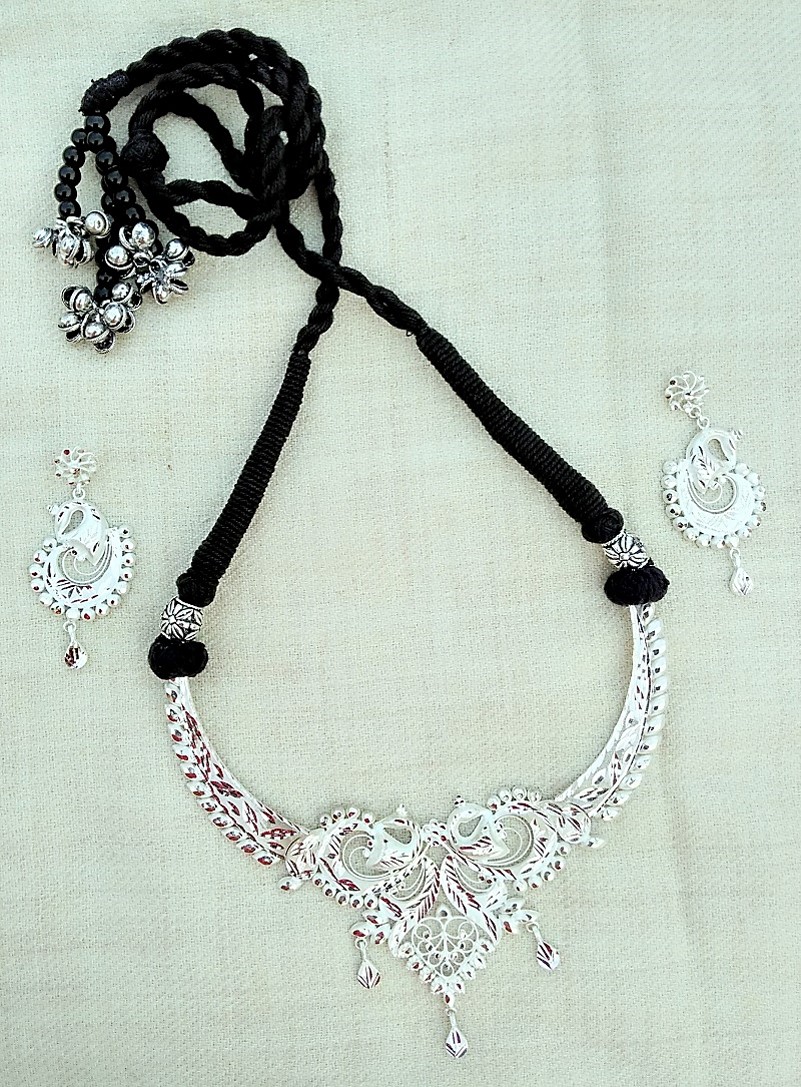 Bengal Silver carved Neckpeice and earring